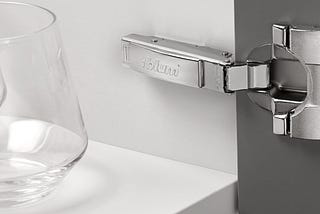 What is a clip top hinge and how does it work