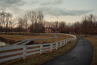 White Fences: Plantations and the Architecture of Postmodern Suburbia