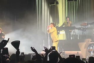 Arctic Monkeys yerine Duman istemek: Bir konser değerlendirmesi