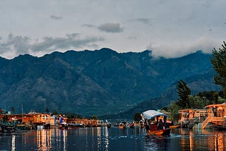 The Calm of Lakes
