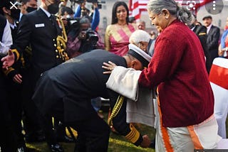 CNS Admiral Hari Kumar seeks his mother’s blessings after taking over the post.