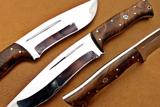 DAMASCUS D2 STEEL BLADE HUNTING KNIFE HANDLE MATERIAL WALNUT WOOD OVERALL 9 INCH