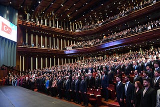 Akademi Açılır mı, Yoksa Hep Açık mıydı?