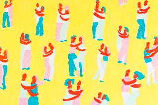 Ilustração traz diversos casais dançando abraçados. Eles tem cores, tamanhos e usam cores diferentes. Estão dispostos sob um fundo amarelo. A arte é de Bruna Kater.