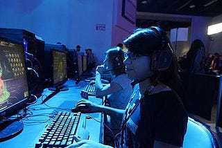 Gaming Like a Pro: A Peak Inside the World of Competitive Gaming