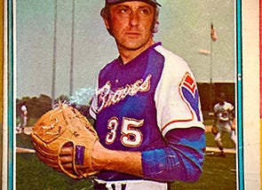 Phil Niekro 1974 Topps baseball card