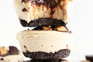Vegan No Bake Peanut Butter Cup Cheesecakes