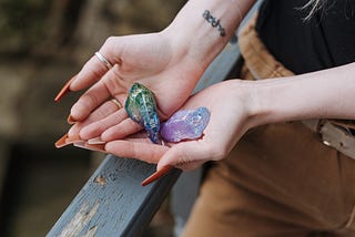 Australian Opal Vs Ethiopian Opal — Which One Should You Buy?