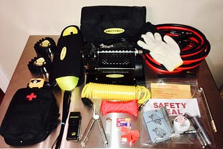 DIY: Roadside Emergency Kit