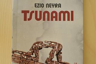 TSUNAMI de Ezio Neyra