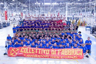 La gioiosa barricata collettiva