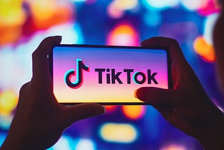 Sì, TikTok sta diventando il Google della Gen Z: lo dimostrano i numeri