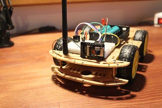 ESP32 Wi-Fi RC car with the video camera