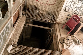 This Photographer Went Into An Abandoned Dental Hospital