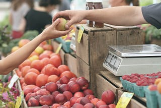 5 Reasons to Visit Your Local Farmer’s Market