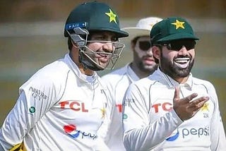 How Pakistan’s Wicket-Keepers Have Shaped Cricket Captaincy!