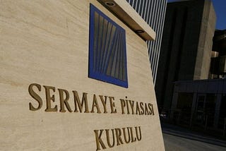 SPK’NİN VURGULADIĞI KONU, SPK KANUNU VE PİYASA BOZUCU EYLEMLER TEBLİĞİ