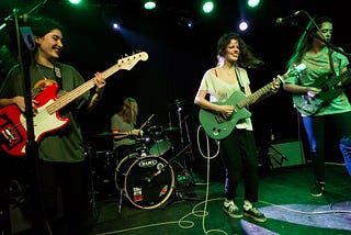 CONCERT REVIEW: HINDS