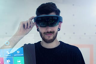 Die Zukunft auf der Nase: 1 Monat HoloLens.