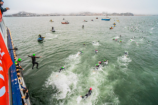 Escape from Alcatraz Triathlon 2021 swim start