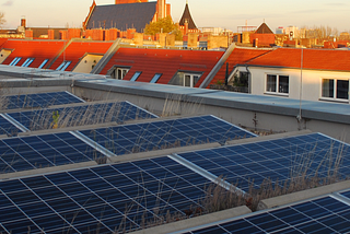 Read this before buying solar: 5 charts that matter