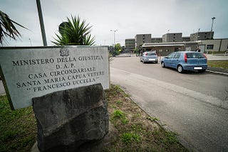 Violenze nel carcere di Santa Maria Capua Vetere: un diario del processo