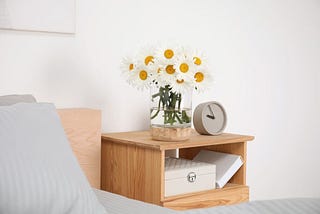 A Buying Guide To Choose The Ideal Modern Bedside Table For Your Bedroom