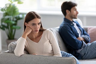 5 Ways To Handle Stonewalling in A Relationship