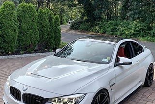BMW M4 CAR: