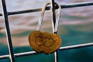 photo of a padlock in the shape of interlocking hearts