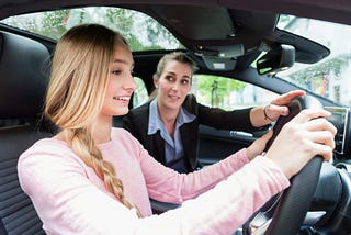 8 defensive driving tips you should learn now!