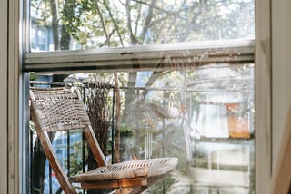 How to diversify the interior in a country house