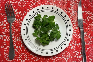 Go Ahead, Eat the Parsley Garnish. It’s Good for You and Delicious