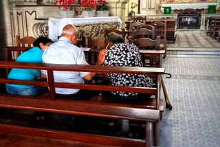 Resgatando o papel dos anciãos na orientação espiritual