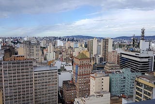 Edifício Santa Cruz: a lança cravada no coração do Centro de Porto Alegre