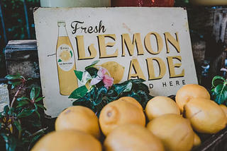 an advertisement for fresh lemonade