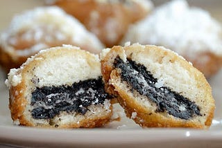 Dip Fried Oreos in Nutella