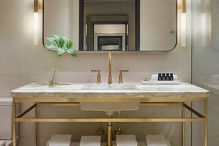 The Hot 10: Best On-Brand Bathrooms 2016