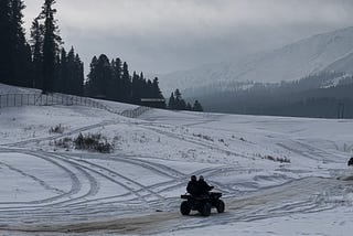 WINTER IN KASHMIR : BY SYED IRFAN HASHMI