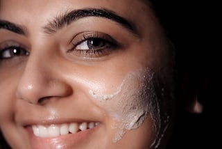 GUIDELINE TO EXFOLIATE YOUR FACE AND SKIN DURING WINTERS