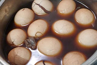 新北男子將檳榔丟超商茶葉蛋鍋疑似台版「壽司郎」事件