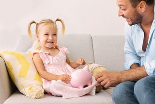 Lessons You Can Teach Your Child About Saving