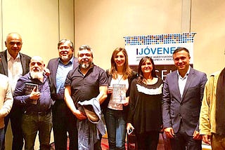 PARTICIPE DE LA PRESENTACIÓN DE DÁRSELA EN LA PERA