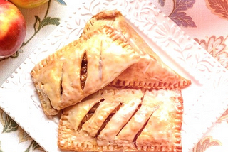 Air Fryer Apple Pies — Desserts — Apple Pie