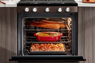 The Ultimate Oven Buying Guide: Select the Right Oven for Your Kitchen
