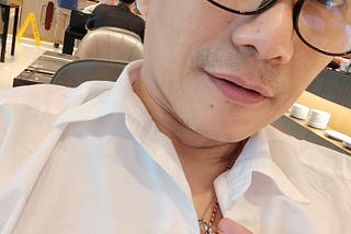 Me flying back from BKK to Manila