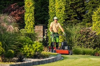 Hochwertige Gartenpflege Secheli Gartengestaltung Wien.
