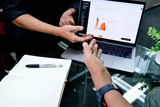 How employee experience impacts customer experience in B2B sales