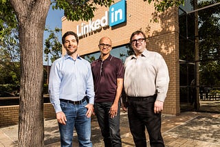 Microsoft為何要併購LinkedIn？