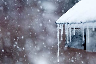 Using smart contracts to underwrite climate risk